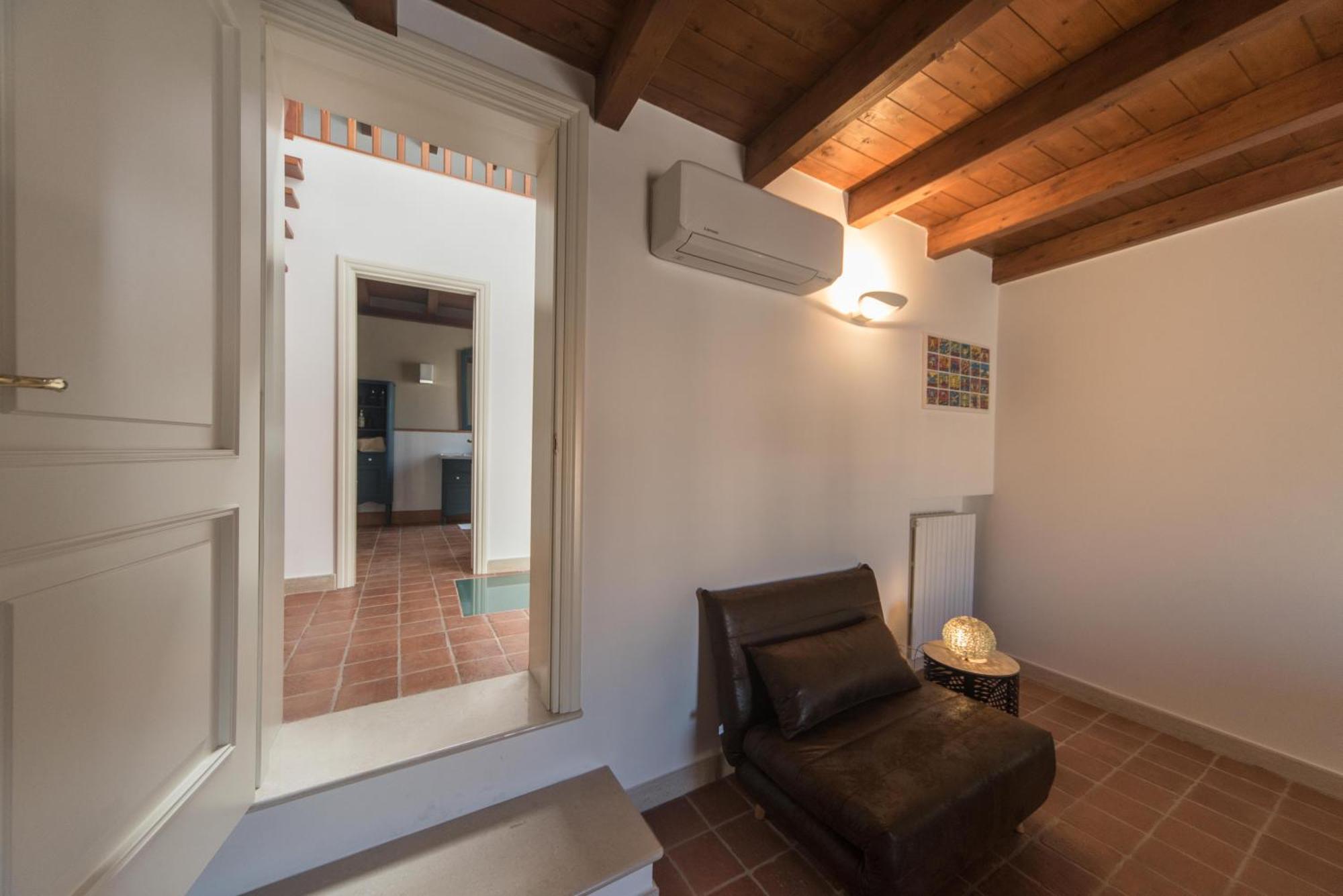 Sui Tetti Di Trani Harbour Suite Exterior photo